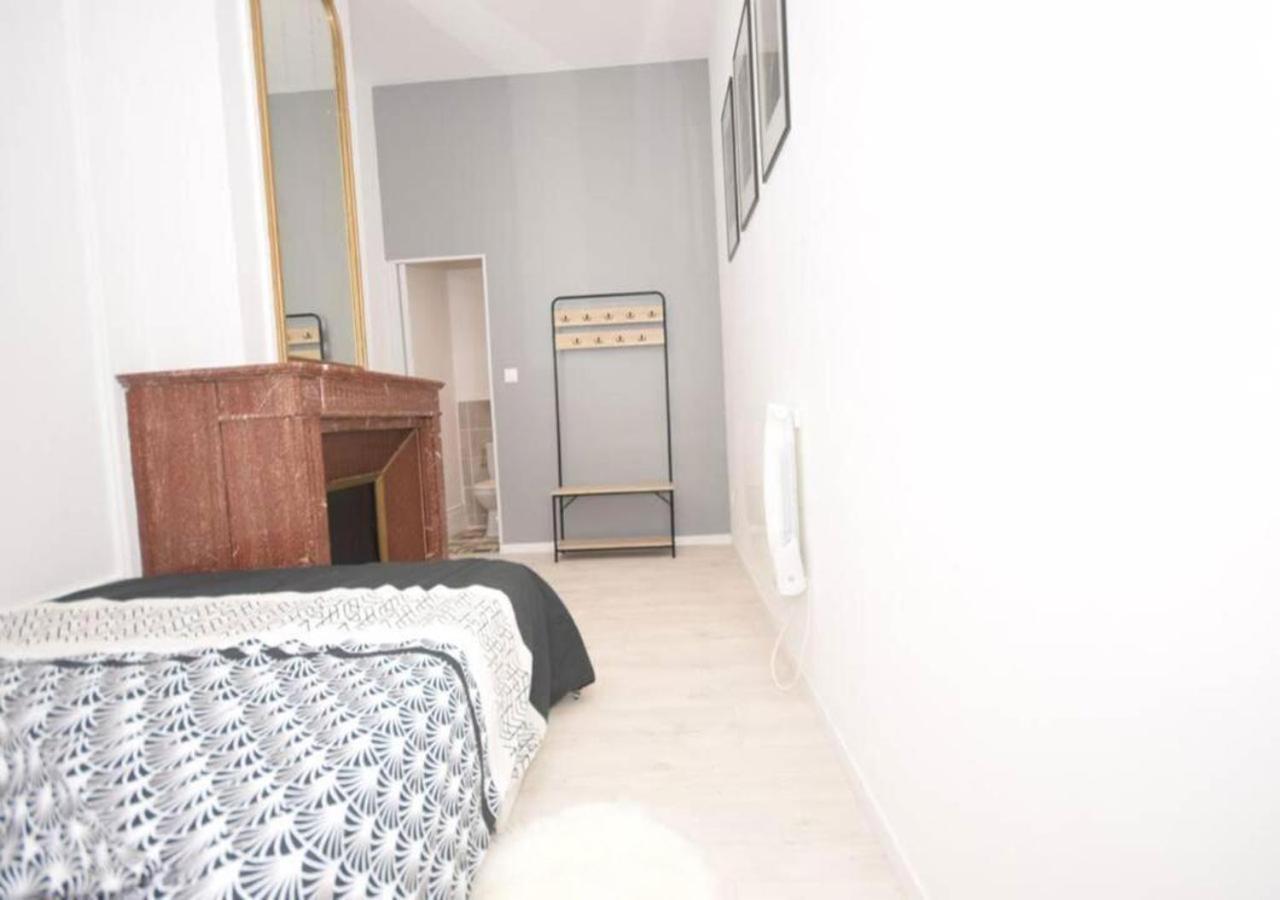 Hyper Centre Valenciennes - Wifi - Terrasse - Tramway - Lerelaisdodile2 Apartment ภายนอก รูปภาพ