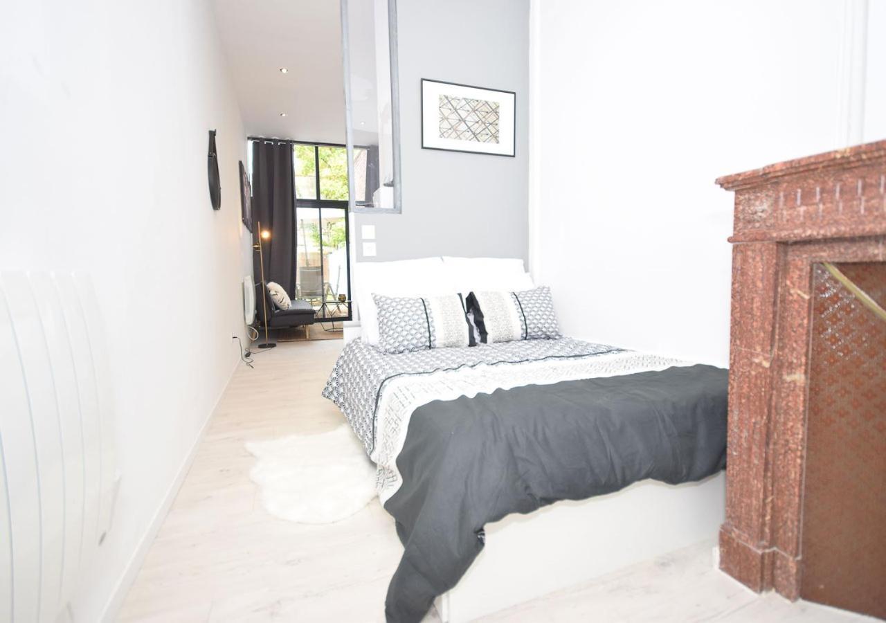 Hyper Centre Valenciennes - Wifi - Terrasse - Tramway - Lerelaisdodile2 Apartment ภายนอก รูปภาพ